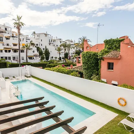 Ivy * Marbella